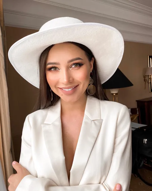 Валерия Чекалина закрутила роман на шоу с женатым рэпером Валерия Чекалина закрутила роман на шоу с женатым рэпером