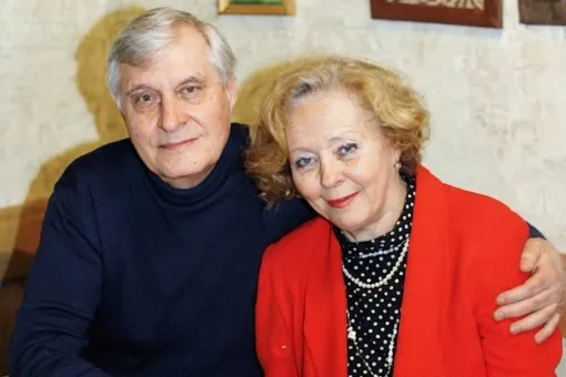 Причиной смерти жены Олега Басилашвили стал инфаркт после осложнений из-за коронавируса Причиной смерти жены Олега Басилашвили стал инфаркт после осложнений из-за коронавируса