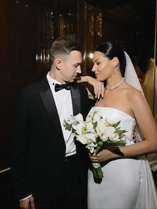 Кирилл Андреев женился на Аделине Кирилл Андреев женился на Аделине