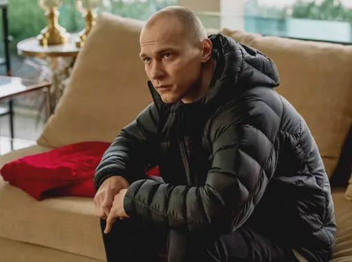 Юра Борисов в фильме «Анора»