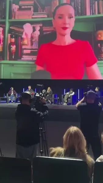 Нажми и смотри