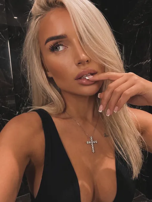 Екатерина Лукьянова пригрозила певцу Екатерина Лукьянова пригрозила певцу