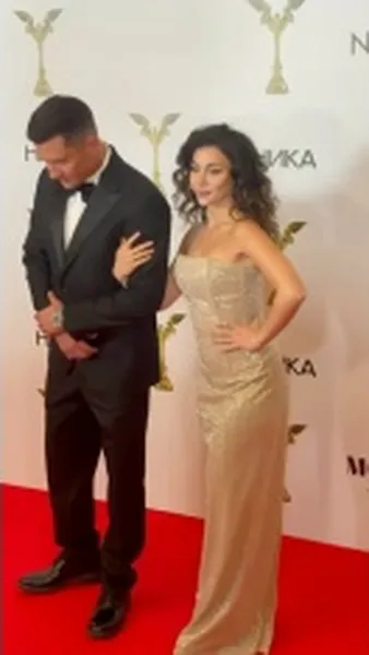 Нажми и смотри