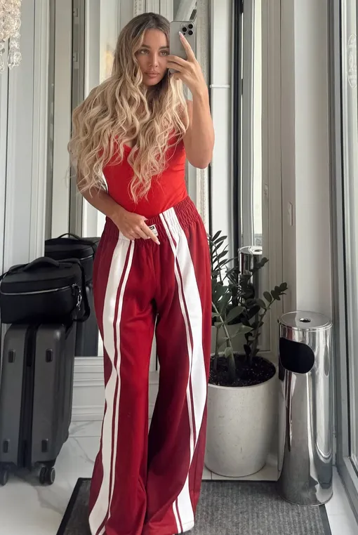 Анна Седокова недавно стала блондинкой Анна Седокова недавно стала блондинкой