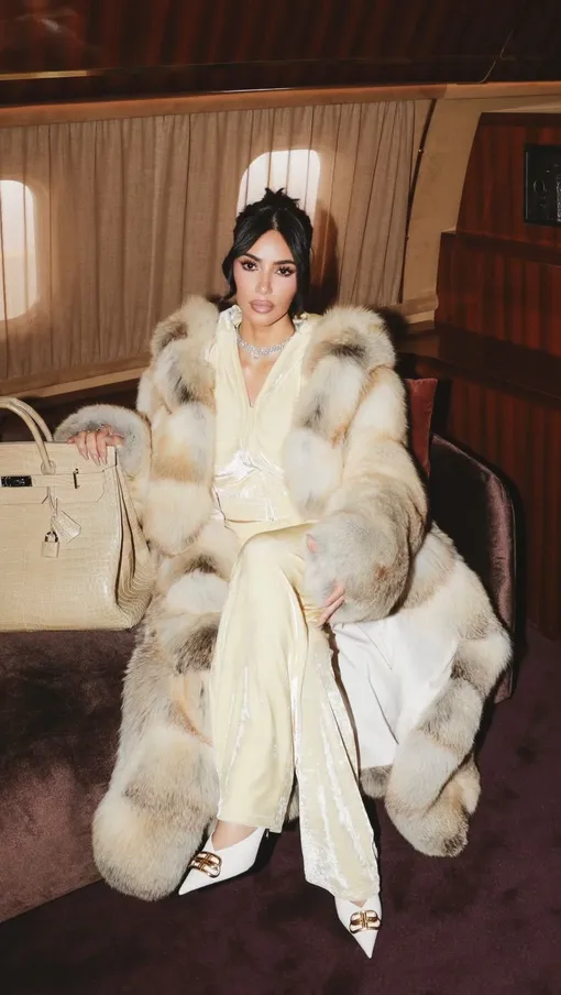 Ким Кардашьян носит и кожу, и мех