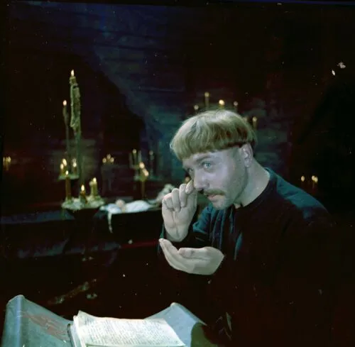 Леонид Куравлев в фильме «Вий»