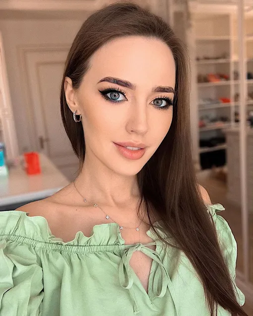 Модель ответила хейтерам Модель ответила хейтерам