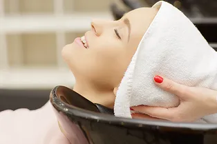 Виды обёртывания волос – процедура и польза