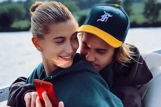 Свадьба всё ближе: Джастин Бибер и Хейли купили обручальные кольца Свадьба всё ближе: Джастин Бибер и Хейли купили обручальные кольца