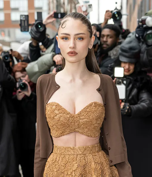 Терракотовая помада подчеркнула фарфоровую кожу и голубые глаза Лени Клум