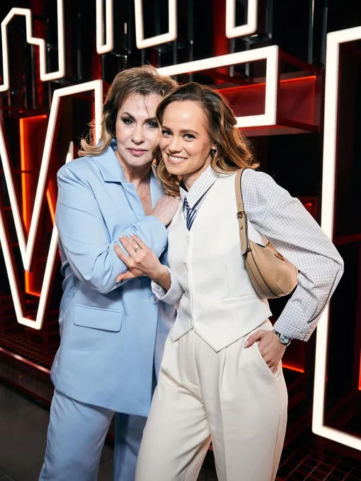 Мама Гарика Харламова с его женой