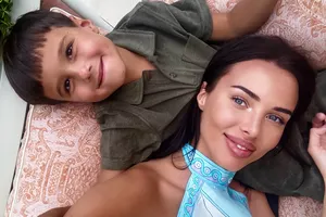 «Только я и сынок»: Анастасия Решетова показала, как вдвоем с Ратмиром отдохнула у океана «Только я и сынок»: Анастасия Решетова показала, как вдвоем с Ратмиром отдохнула у океана