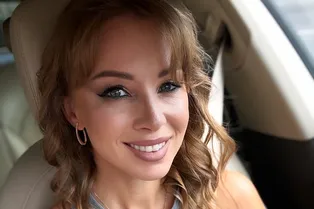 «Прокалываю шрамик»: Полина Диброва показала, как избавляется от последствий падения из-за развода