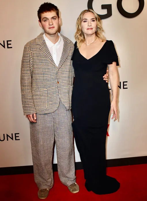 Кейт Уинслет с сыном