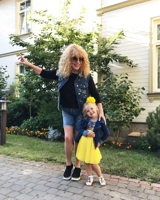 Алла Пугачева с дочерью Лизой в Израиле