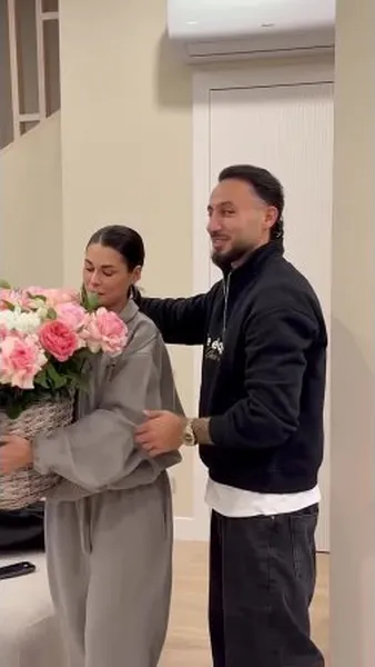 Нажми и смотри