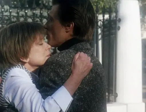 Вера Алентова и Анатолий Лобоцкий в фильме «Зависть богов» Вера Алентова и Анатолий Лобоцкий в фильме «Зависть богов»