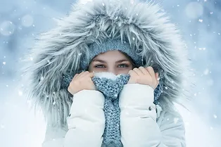 Что мне снег, что мне зной: при какой температуре надевать зимнюю одежду