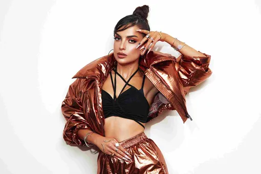 ЧИНА: «Когда Анечка ASTI пригласила меня выступать на ее сольных концертах, я, конечно же, согласилась» ЧИНА: «Когда Анечка ASTI пригласила меня выступать на ее сольных концертах, я, конечно же, согласилась»