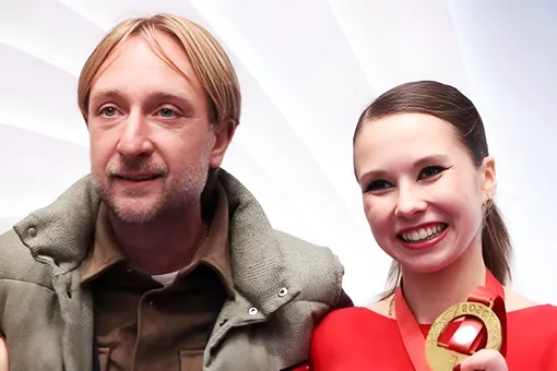 «Она хотела завершить карьеру»: Евгений Плющенко вышел на связь после триумфа Ксении Синицыной «Она хотела завершить карьеру»: Евгений Плющенко вышел на связь после триумфа Ксении Синицыной
