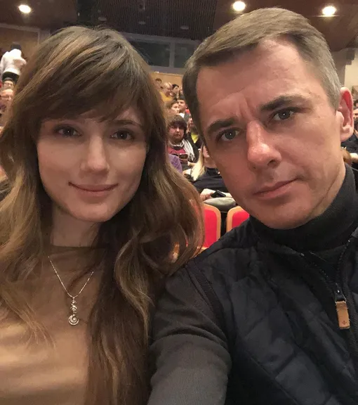 Чета артистов воспитывает троих дочерей Игорь Петренко биография