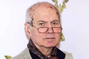 Вдове отказали: прах умершего в январе фотографа Валерия Плотникова захоронили на Смоленском кладбище