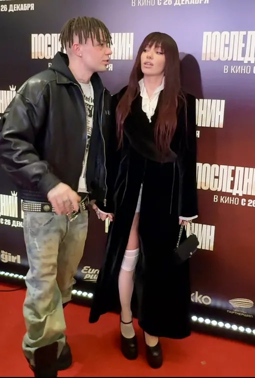 Элджей и его возлюбленная Анна Онанова на премьере Элджей и его возлюбленная Анна Онанова на премьере