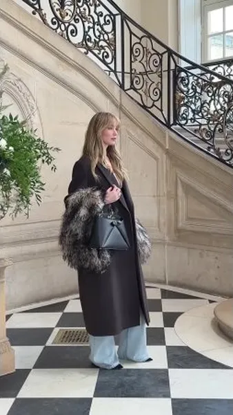 Нажми и смотри