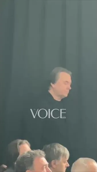 Нажми и смотри