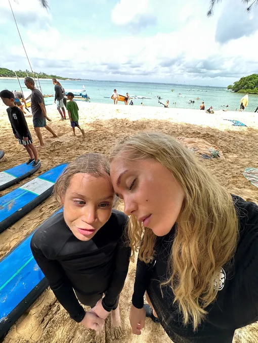 Кристина Асмус с дочерью от Гарика Харламова на Бали Кристина Асмус с дочерью от Гарика Харламова на Бали