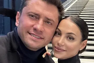 «Мои хулиганы»: Зепюр Брутян показала забавное видео с Павлом Прилучным и их пятимесячным сыном «Мои хулиганы»: Зепюр Брутян показала забавное видео с Павлом Прилучным и их пятимесячным сыном