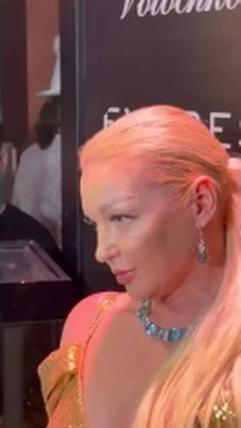 Нажми и смотри