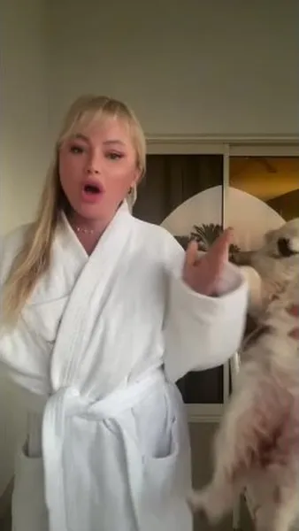 Нажми и смотри