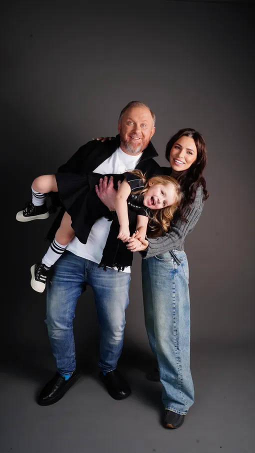 Константин Ивлев и Валерия Куденкова с дочерью Никой Константин Ивлев и Валерия Куденкова с дочерью Никой