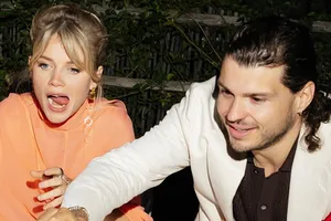 «Мой любимый Кирилл, знакомьтесь!»: бывшая ведущая шоу «Орел и решка» Мария Ивакова впервые показала лицо бойфренда «Мой любимый Кирилл, знакомьтесь!»: бывшая ведущая шоу «Орел и решка» Мария Ивакова впервые показала лицо бойфренда