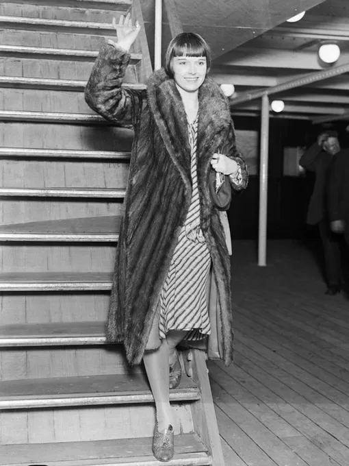 Луиза Брукс Луиза Брукс