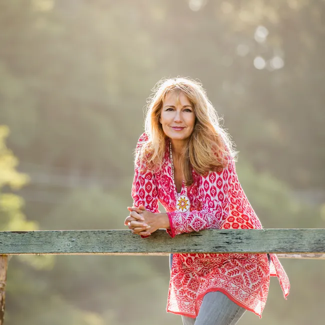 Как сохранить и даже увеличить густоту волос после 50 лет: советы экспертов