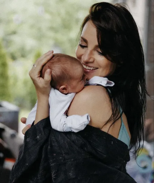 Светлана Светикова с дочерью Луной Светлана Светикова с дочерью Луной