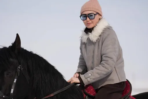 Жазира Кызылбаева имела опыт верховой езды Жазира Кызылбаева имела опыт верховой езды
