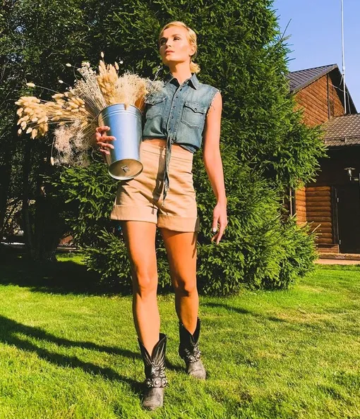 Артистка показала два кардинально разных образа Артистка показала два кардинально разных образа