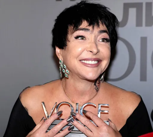 Лолита Милявская с наградой VOICE