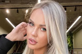 «Мы получили серьезные травмы и попали в полицию»: Мария Погребняк заявила, что ее с Аланой Мамаевой задержали в Китае