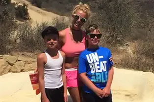 Бритни Спирс приобщает сыновей к здоровому образу жизни