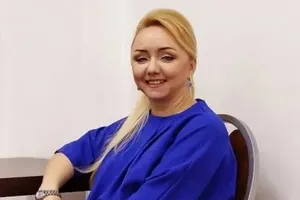 «Когда Лену сбила машина, она не умерла»: соседка звезды команды КВН «Утомленные солнцем» раскрыла подробности ее смерти