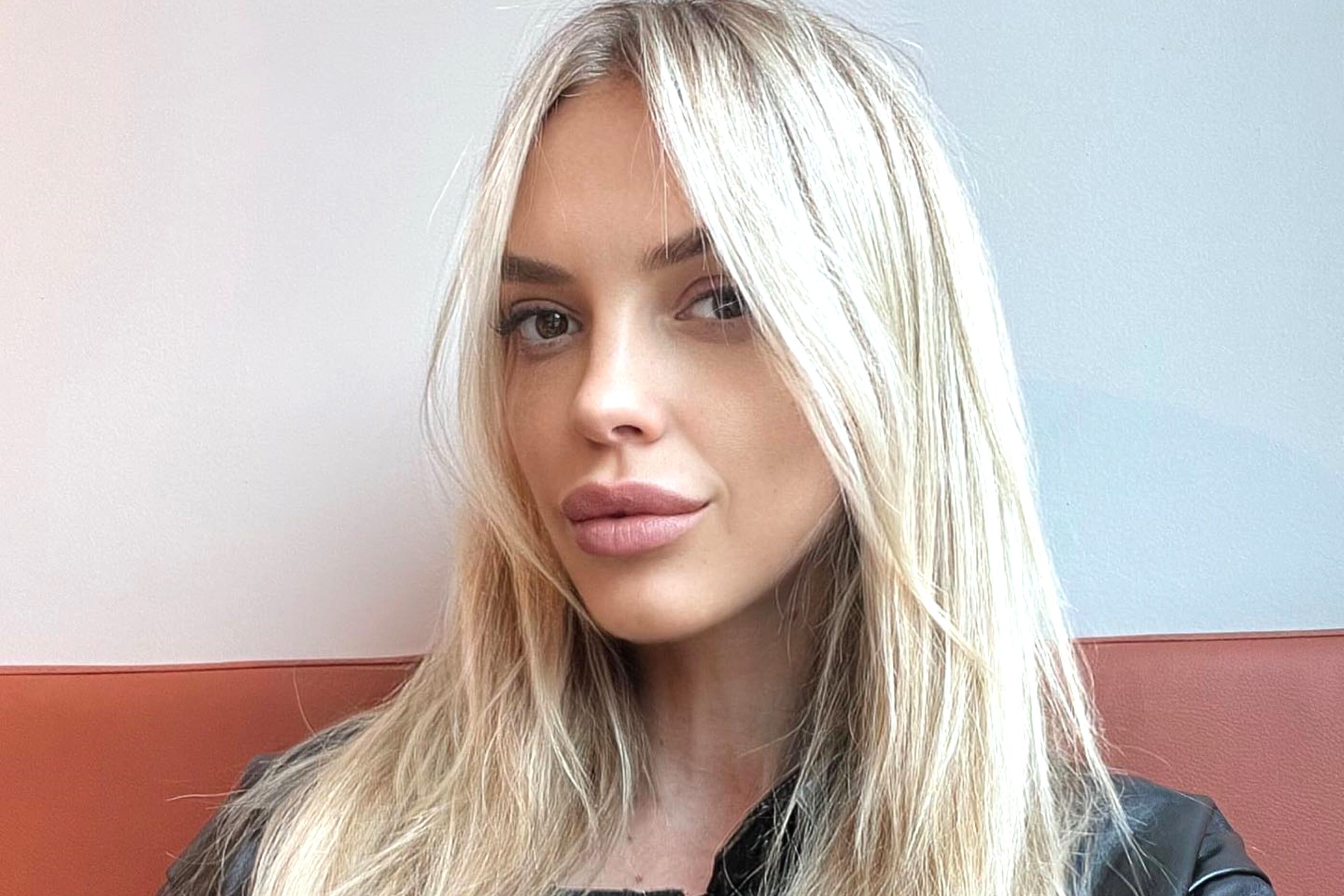 Пәтер жанындағы минеттің порно фотосы Лесби және транс порно видео