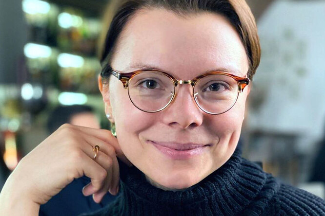 «Мой красавец-плащ поднял шумиху!»: жена Евгения Петросяна очаровала фанаток «Мой красавец-плащ поднял шумиху!»: жена Евгения Петросяна очаровала фанаток