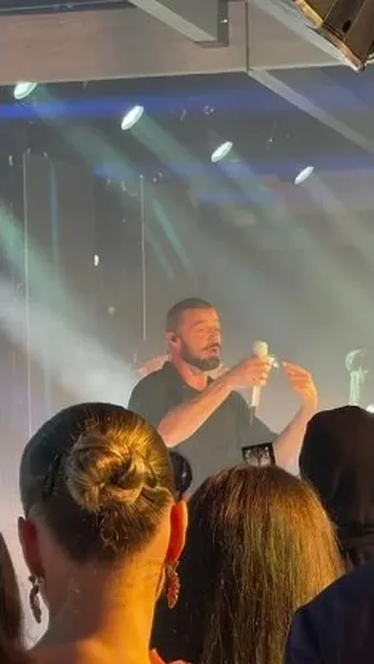 Нажми и смотри