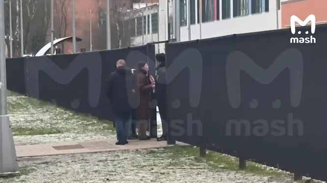 Нажми и смотри