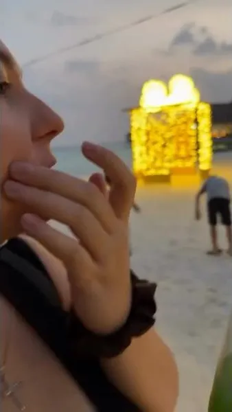 Нажми и смотри