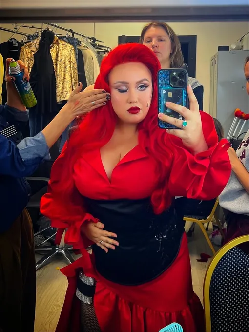 Альбина Кабалина в гастрономическом мюзикле «Москва от заката до рассвета» Альбина Кабалина в гастрономическом мюзикле «Москва от заката до рассвета»